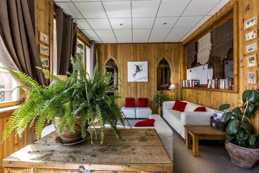 Madame Vacances Residence Alpina Lodge Val-dʼIsère エクステリア 写真