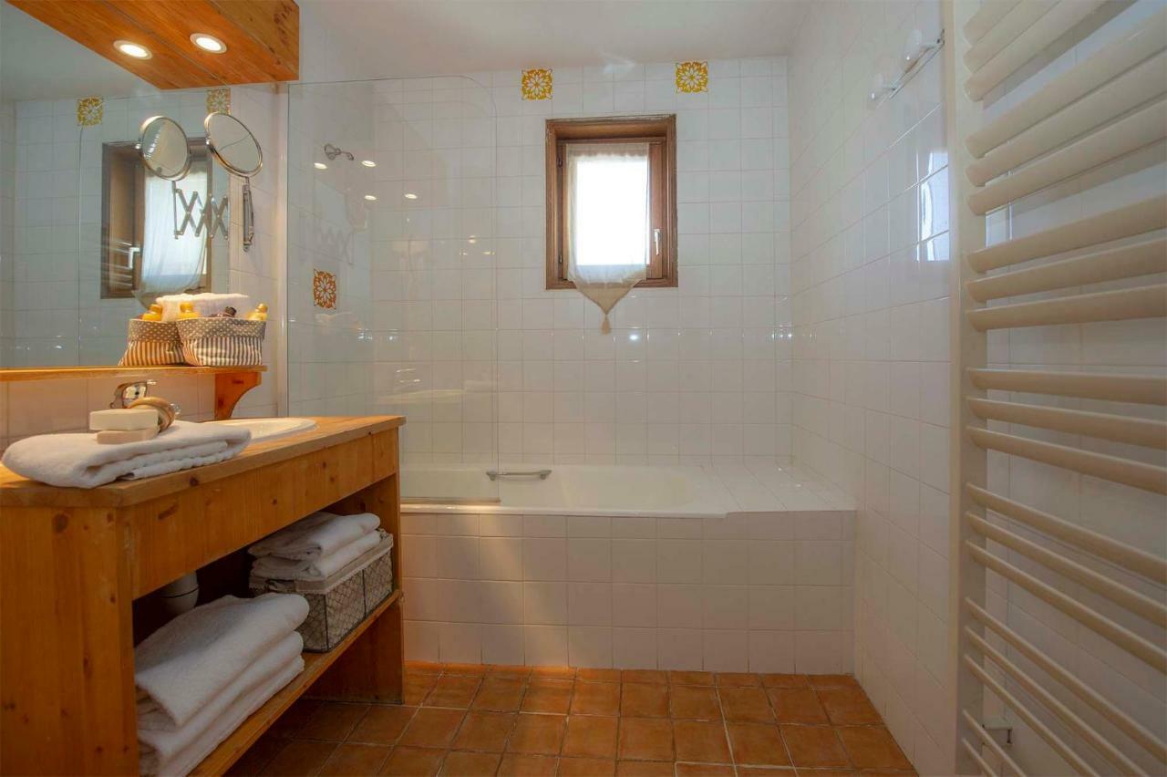 Madame Vacances Residence Alpina Lodge Val-dʼIsère エクステリア 写真