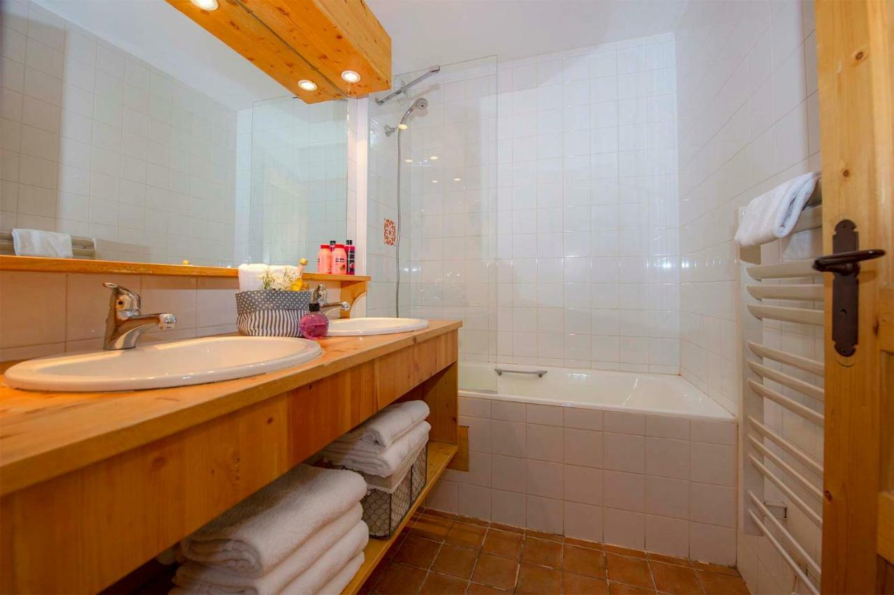 Madame Vacances Residence Alpina Lodge Val-dʼIsère エクステリア 写真